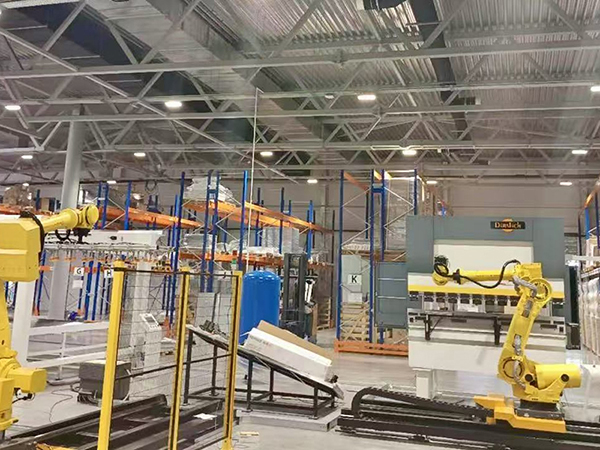 Tự động hóa dây chuyền sản xuất trong ngành gia công kim loại tấm